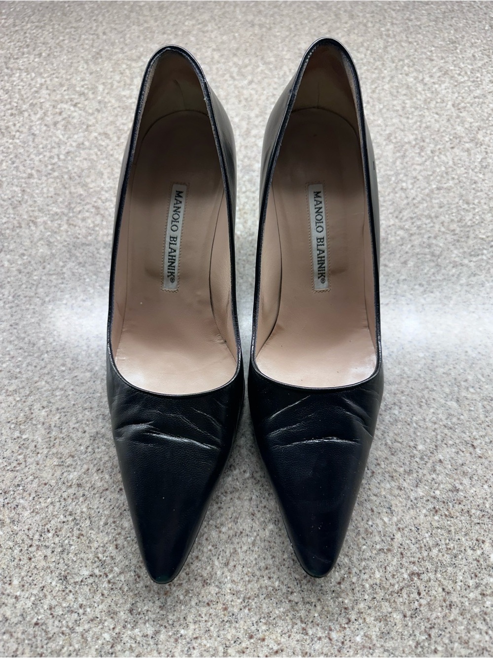 Manolo Blahnik Black Pointed-Toe Leather Heels Size 37.5 original box & dust bag
